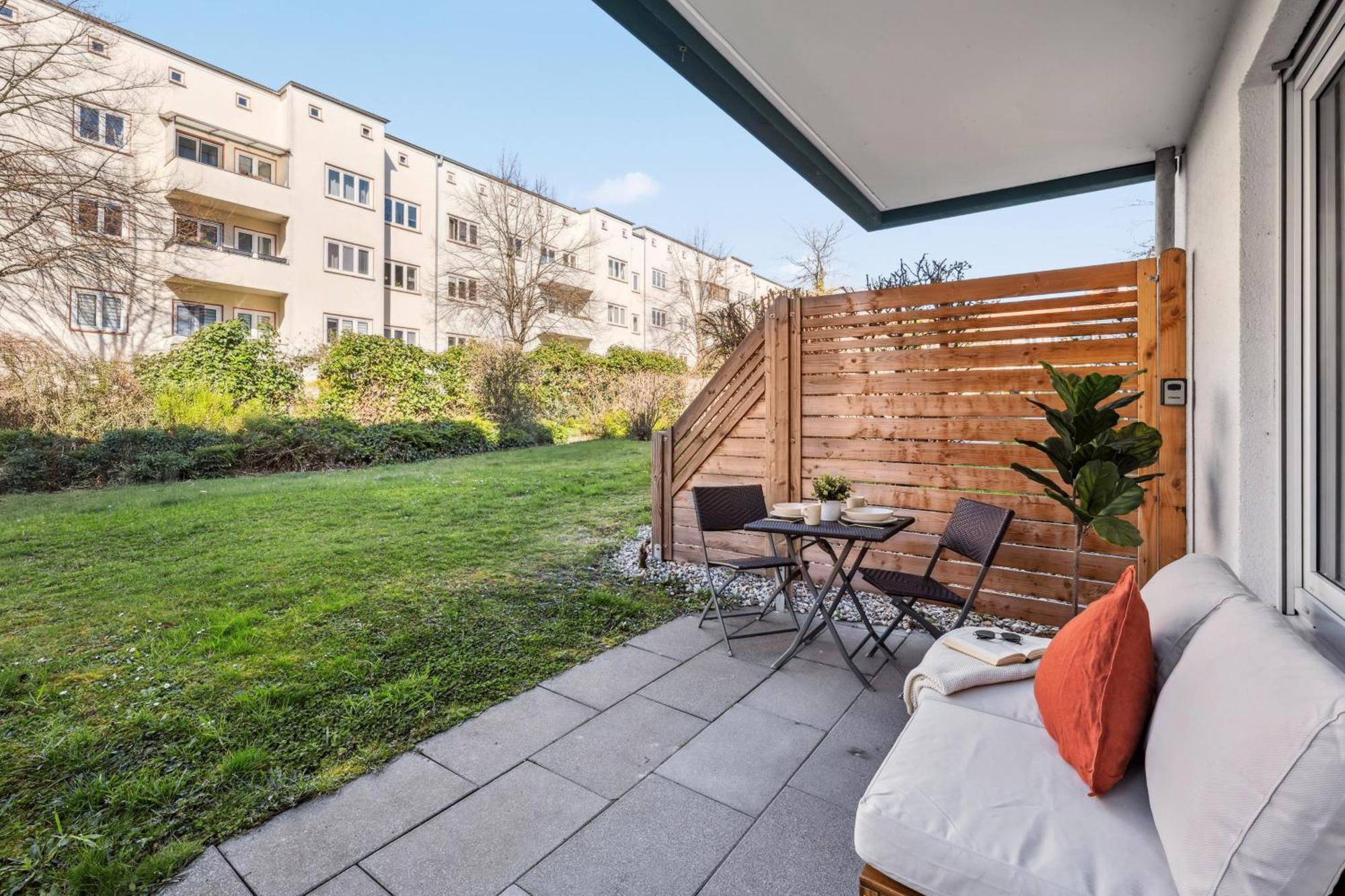 Traber Apartments Studio Kaffee Terrasse & Parken ライプツィヒ エクステリア 写真